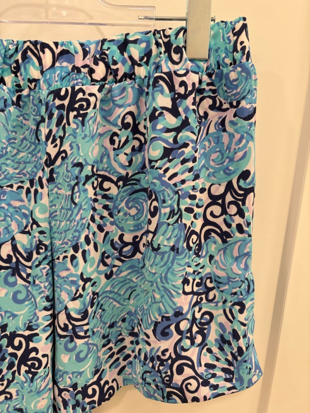 Lilly Pulitzer Mylee Tie Front Shorts in Light Aqua Spritz Size 6 - Picture 7 of 9